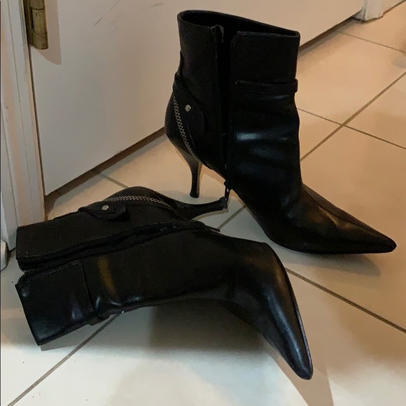 Sexy GUESS pointed black boots - Picture 5 of 6